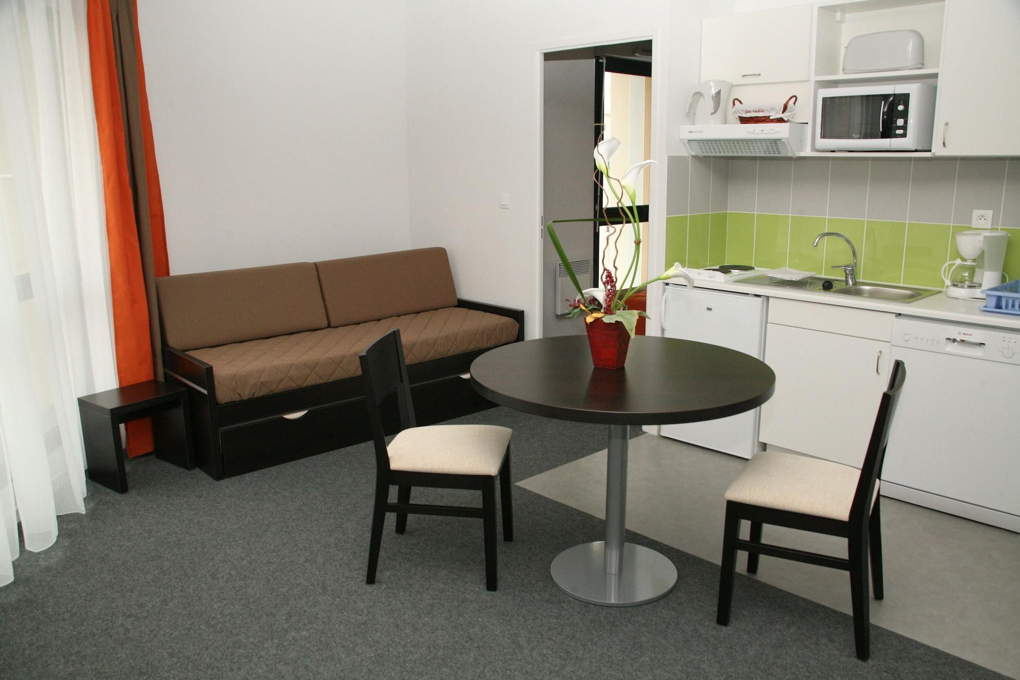 Nemea Appart Hotel Home Suite Nancy Centre Екстериор снимка