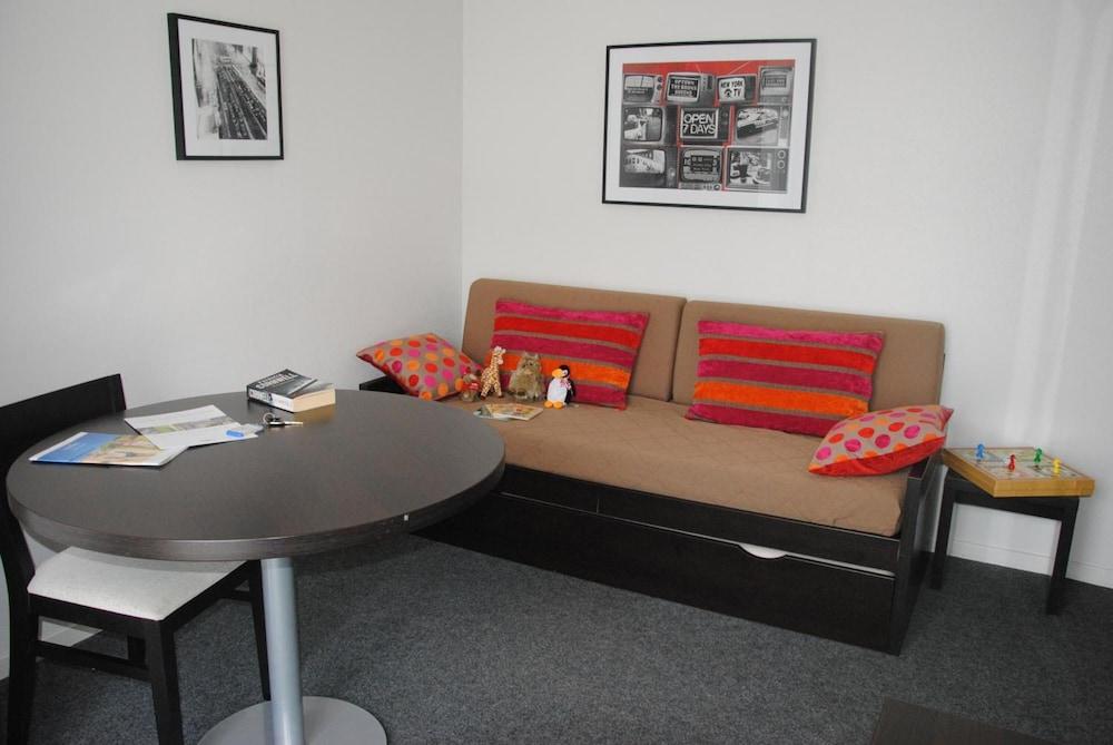 Nemea Appart Hotel Home Suite Nancy Centre Екстериор снимка