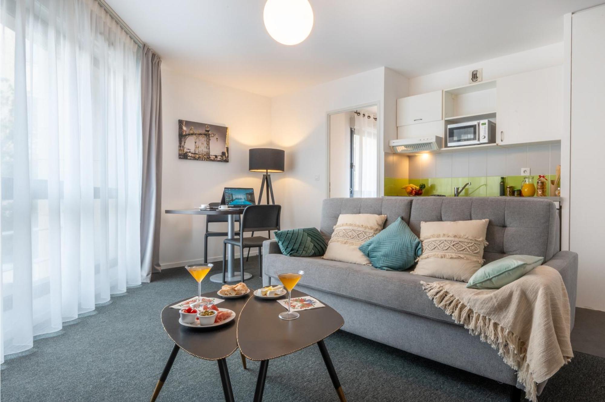 Nemea Appart Hotel Home Suite Nancy Centre Екстериор снимка