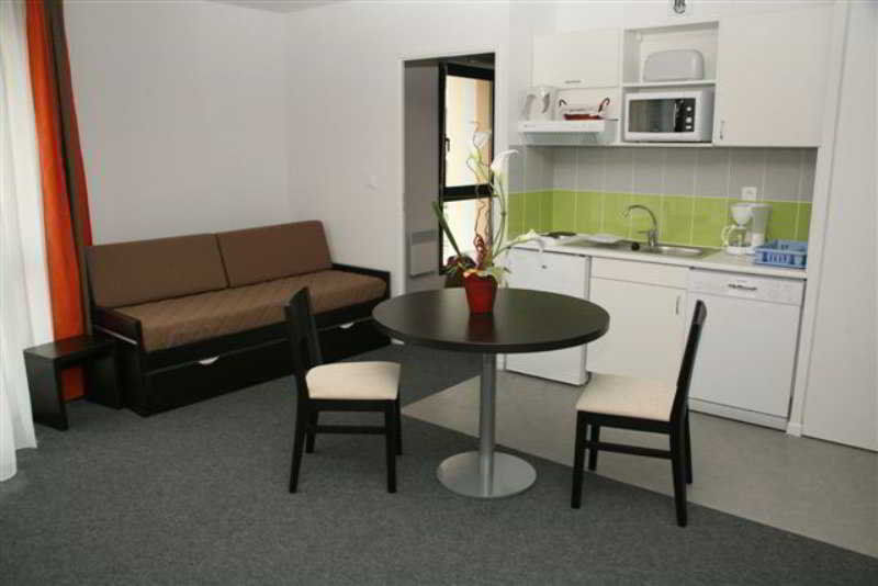 Nemea Appart Hotel Home Suite Nancy Centre Екстериор снимка