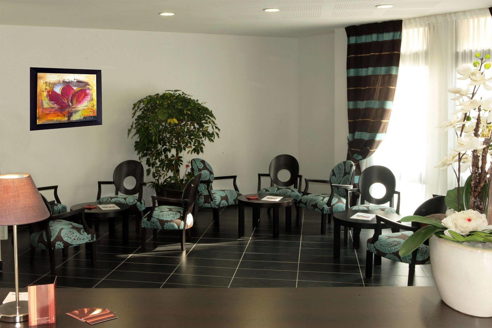 Nemea Appart Hotel Home Suite Nancy Centre Екстериор снимка